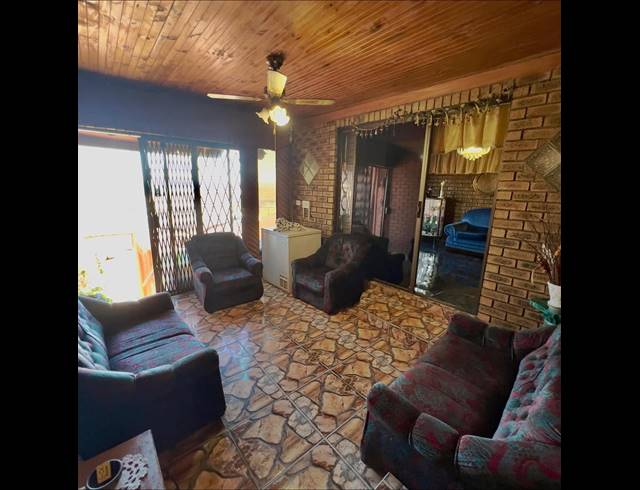 4 BEDROOM HOUSE FOR SALE IN NORTHDALE